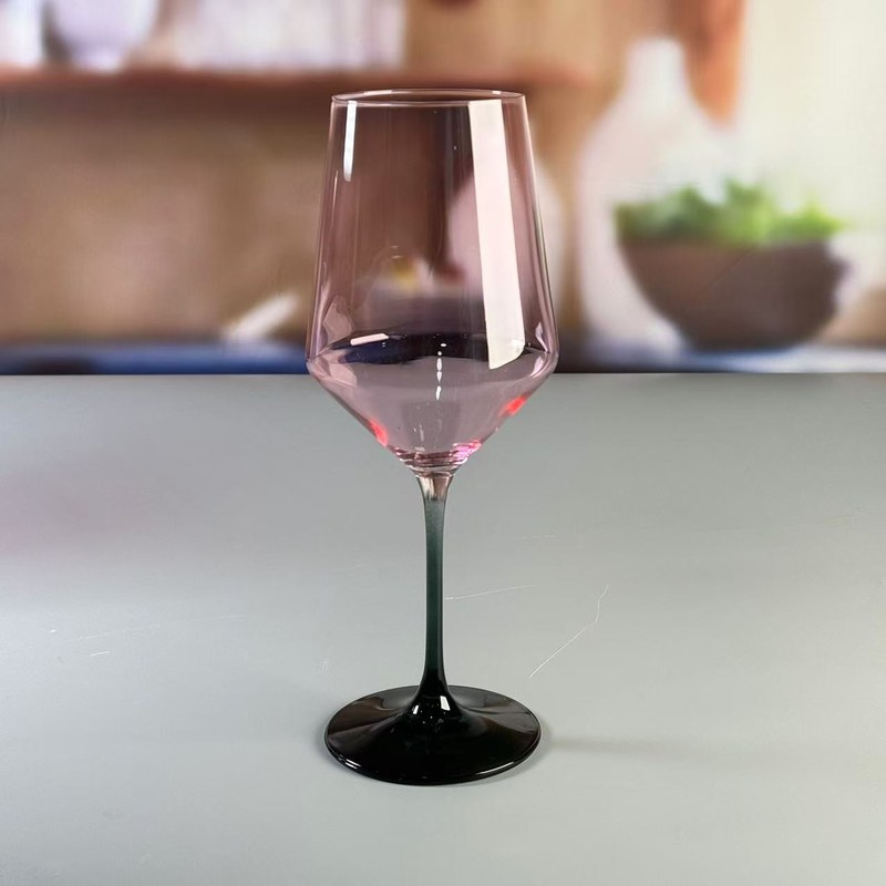 गुणवत्ता Hand-blow Color Gradient Wine Glass Set High Quality Crystal Wine Glass For Gift For Weeding फैक्टरी