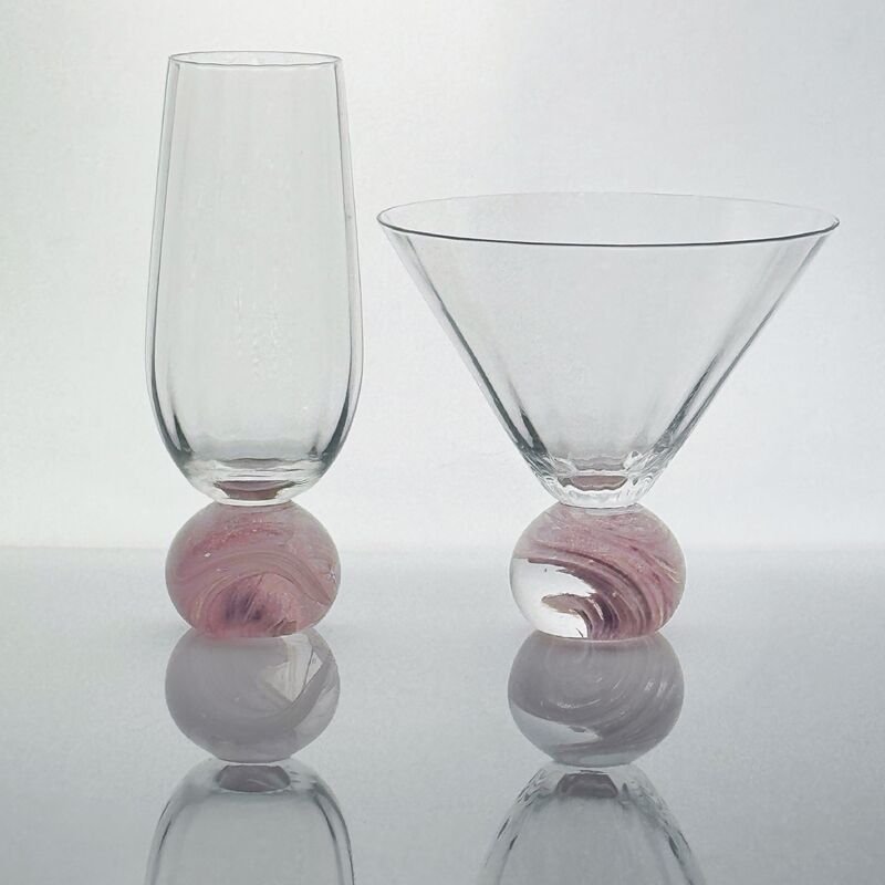 गुणवत्ता High Clarity Pink Cloud Crystal Wine Glass Set Designed for in Restaurants Bars and Wine Tasting Events Offering Superior Presentation फैक्टरी