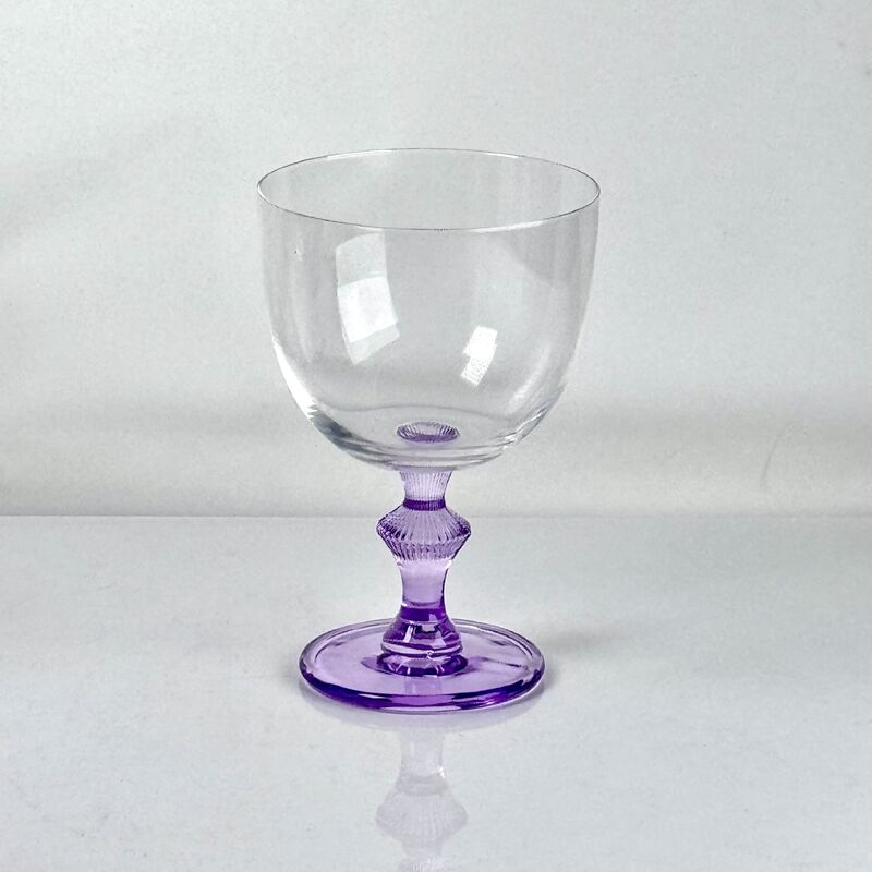 गुणवत्ता 4‑Pack Vintage Purple Stem Wine Glasses, Assorted Shapes Clear Cup with Decorative Purple Stem, Handblown Glass Goblets for Wedding Party Home Tabletop Decoration फैक्टरी