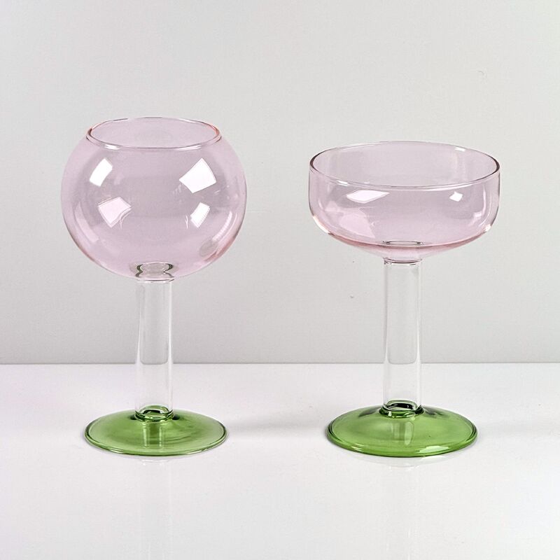 गुणवत्ता Hand Blown Borosilicate Stemmed Wine & Cocktail Glass Set, Pink Bowl with Green Hollow Stem Base, Colored Spray Tinted Art Goblets for Bar, Wedding & Table Decor कारखाना