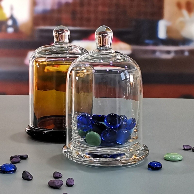 गुणवत्ता Customized Color Glass Cloche Jar with Bell Dome Glass Lid For Candle Wax फैक्टरी