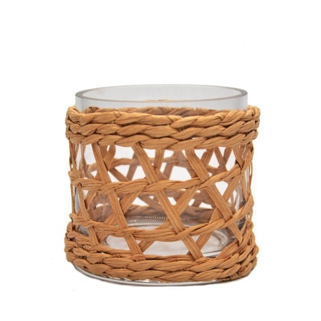 गुणवत्ता Round Creative Glass Candle Holders With Wicker Sleeve फैक्टरी