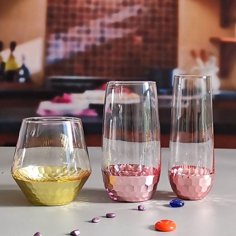 गुणवत्ता 400ml Hand Cut Gold Honeycomb Crystal Wine Glasses फैक्टरी