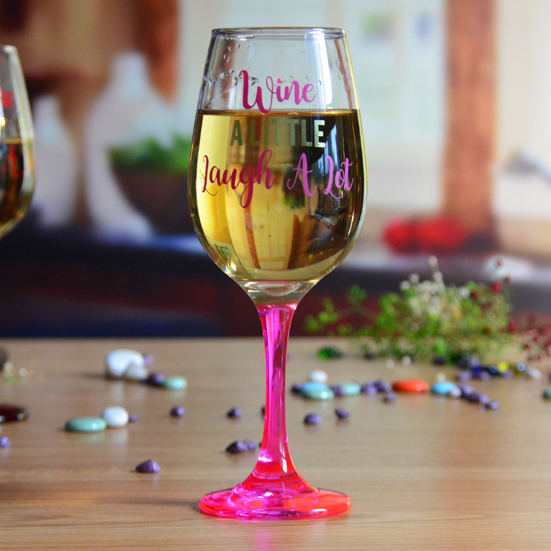 गुणवत्ता 340ml Crystal Wine Glass With Funny Fonts Decal Decoration फैक्टरी