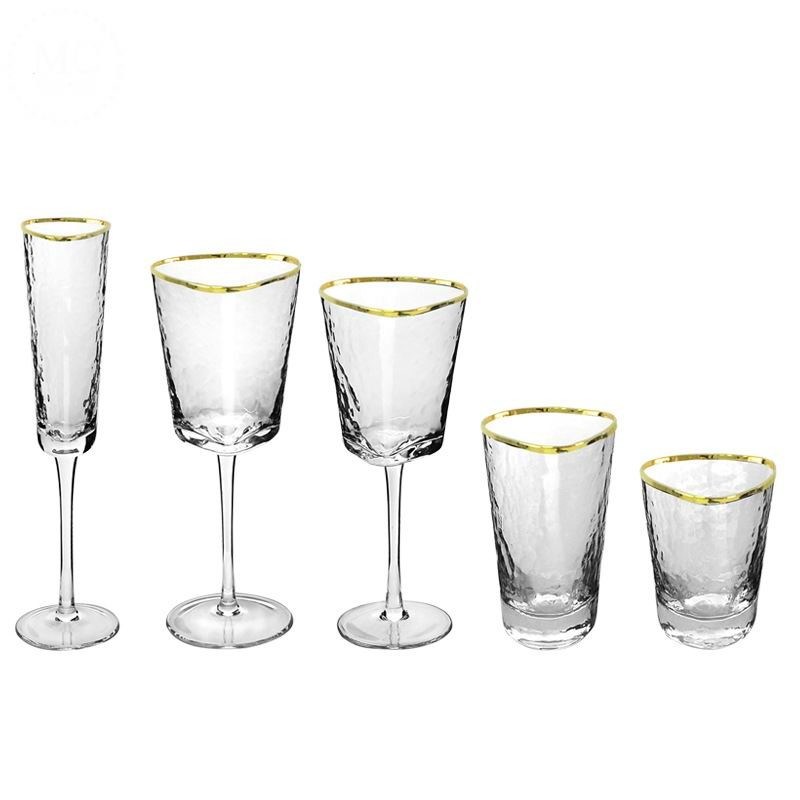 गुणवत्ता Hammer Texture Crystal Wine Glass In Triangle Shape फैक्टरी