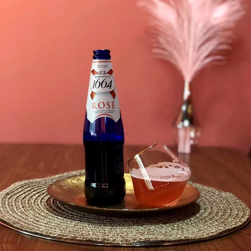 गुणवत्ता New Style Unique Shaped Crystal Whiskey Glasses , Tumbler Drinking Glass For Home फैक्टरी