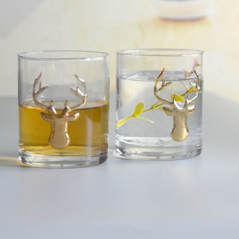 गुणवत्ता Decorative Round Personalised Whisky Glass For Christmas फैक्टरी