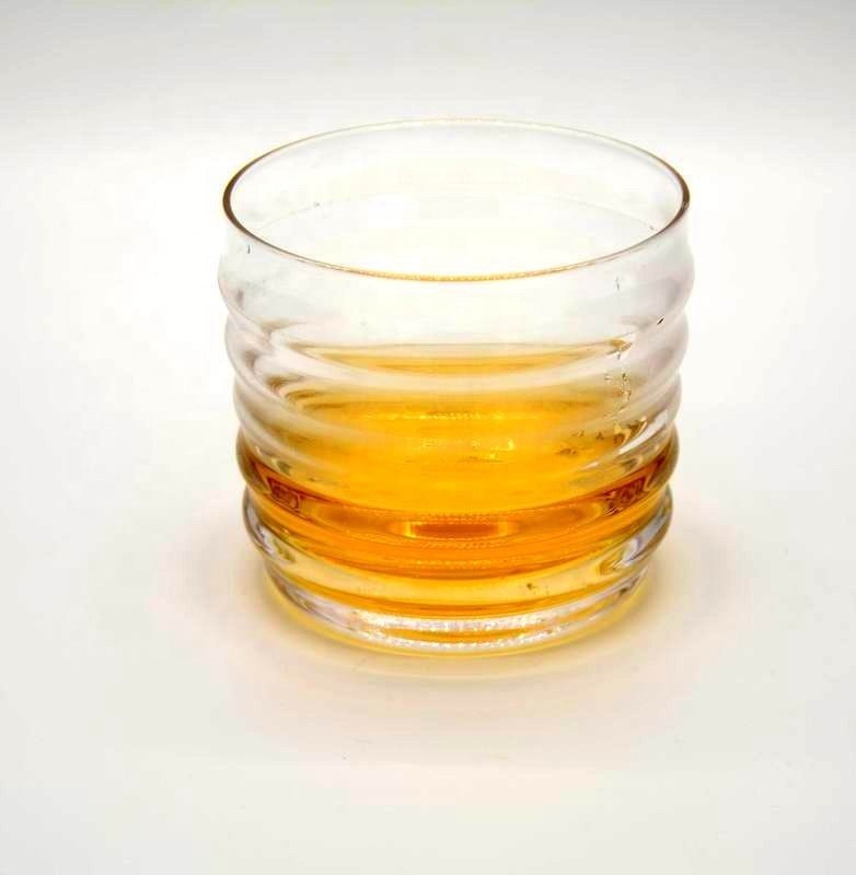 गुणवत्ता Anti Skidding Handmade Whiskey Glass With Wave Pattern फैक्टरी