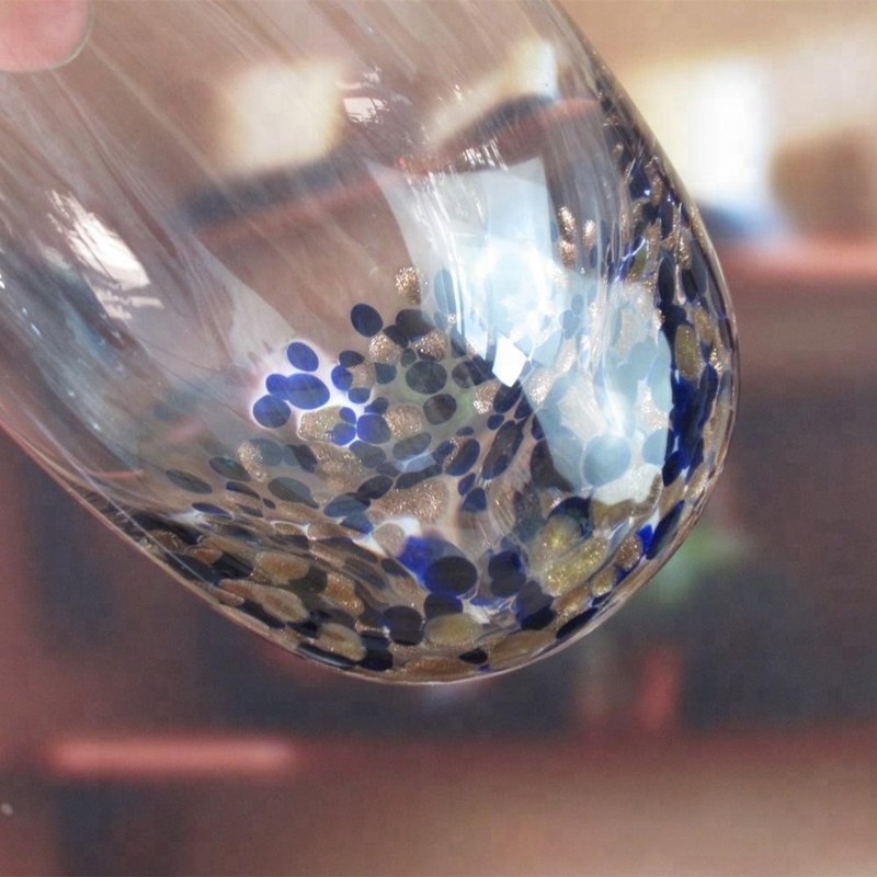 गुणवत्ता Gold Stone Bottom Glass SGS 300ml Handmade Whiskey Glass फैक्टरी