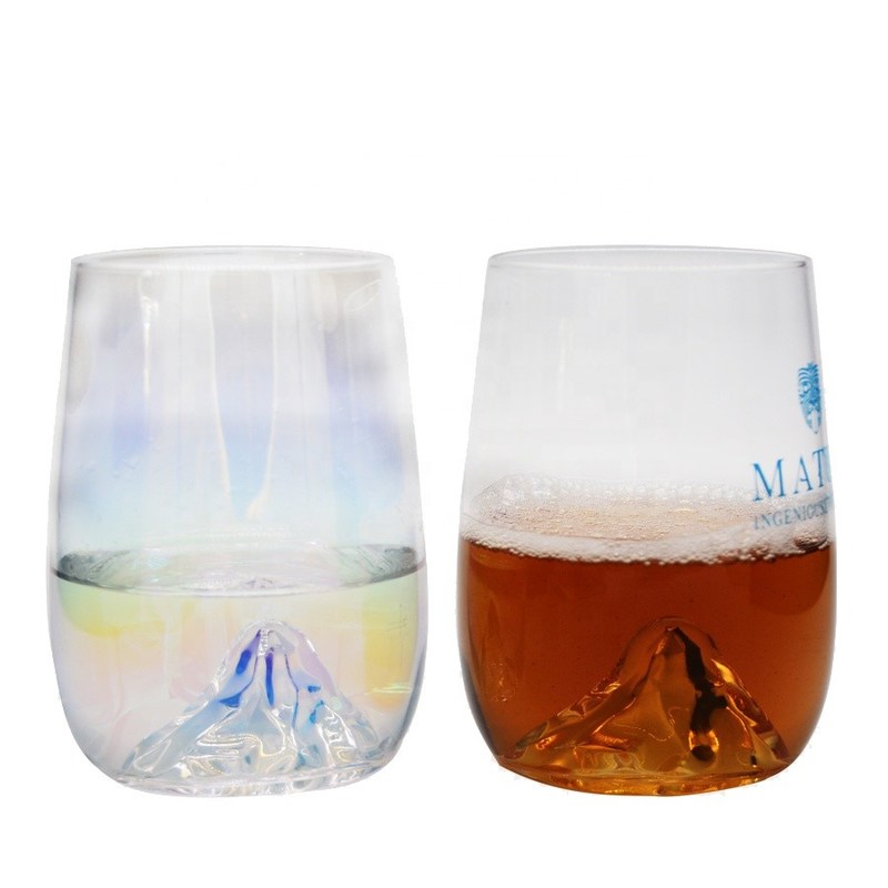 गुणवत्ता 14 Oz Whiskey Glasses With Creative Ice Montain Bottom फैक्टरी
