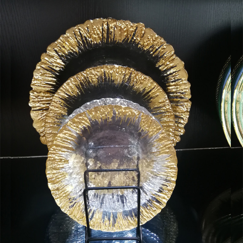 गुणवत्ता Golden Color Dessert Glass Charger Plates , Decorative Charger Plates For Wedding फैक्टरी