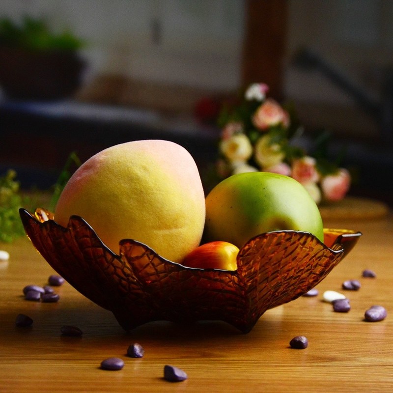 गुणवत्ता Maple Leaf Unique Decorative Charger Plates For Snack फैक्टरी