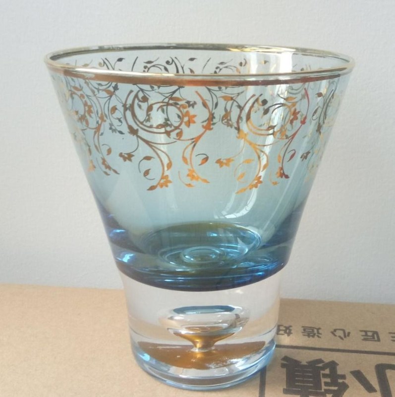 गुणवत्ता Blue Color Golden Rim Stemless Crystal Cocktail Glasses फैक्टरी