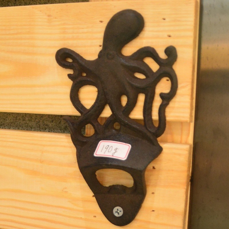 गुणवत्ता Rustic Wall Mounted Octopus Antique Cast Iron Bottle Opener फैक्टरी