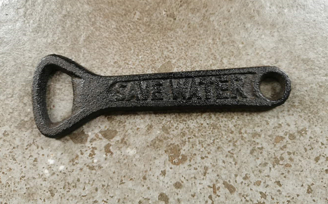 गुणवत्ता Exquisite Rustic Metal Bottle Opener Cast Iron Crafts फैक्टरी