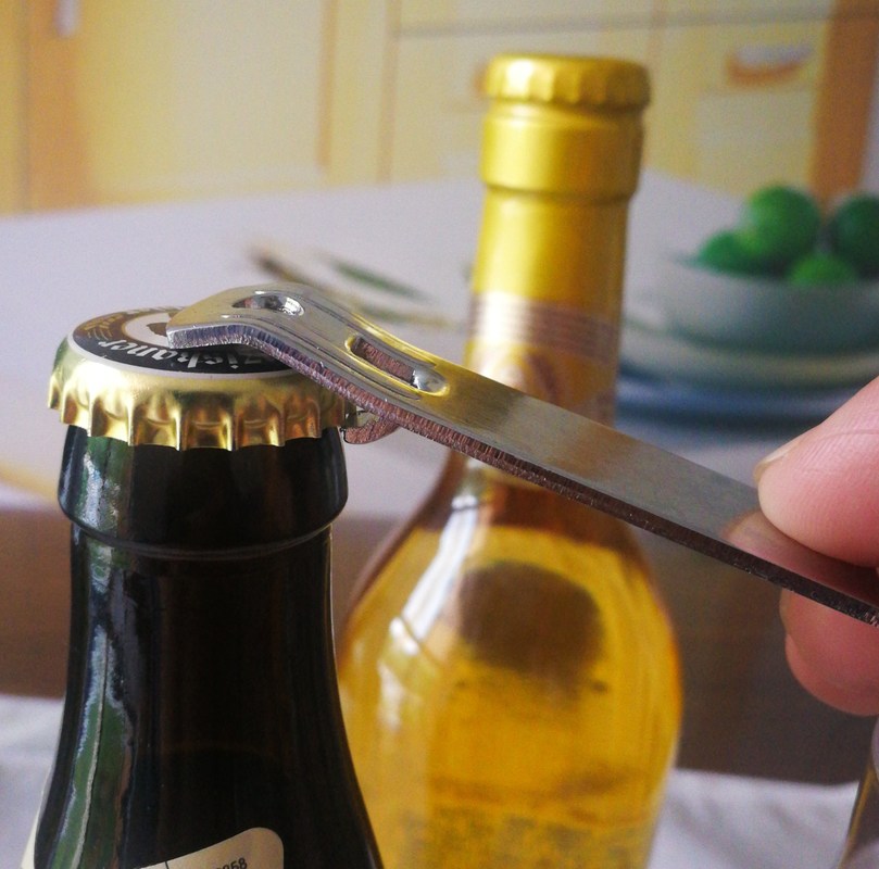 गुणवत्ता Embossed Brands Logo Vintage Stainless Steel Bottle Opener फैक्टरी