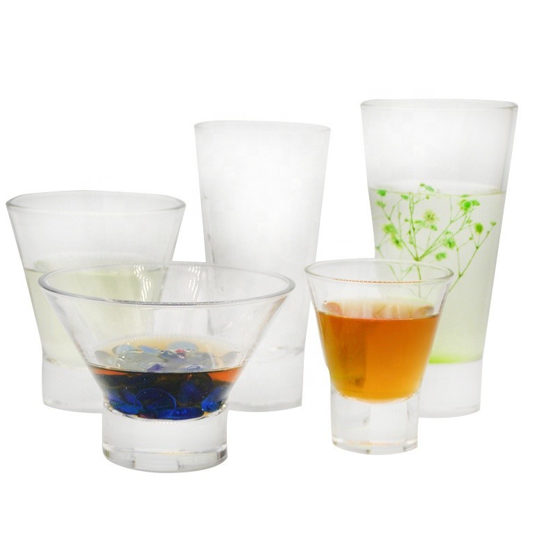 गुणवत्ता Heavy Duty Thick Bottom Tumbler Drinking Glasses For Restaurant फैक्टरी