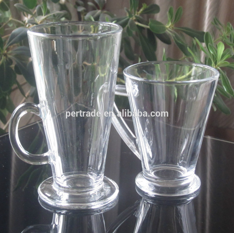 गुणवत्ता Irish Style Machine Made Crystal Whisky Tumblers With Handle फैक्टरी