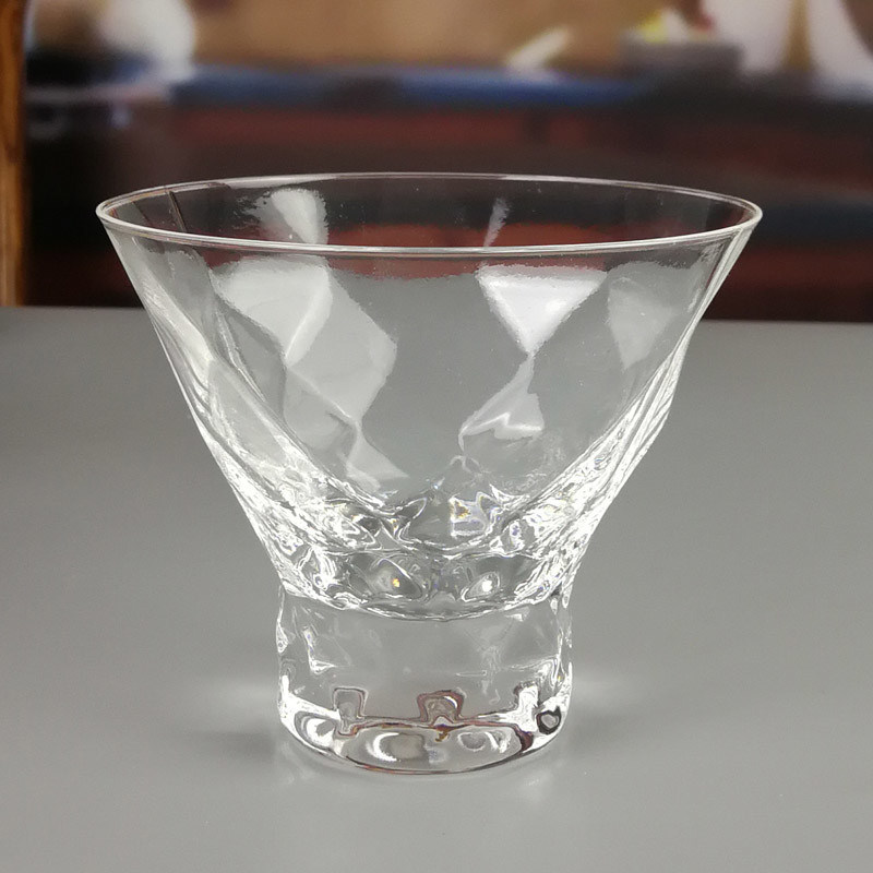 गुणवत्ता Lead Free Crystal Cocktail Glasses With Optical Diamonds Design फैक्टरी
