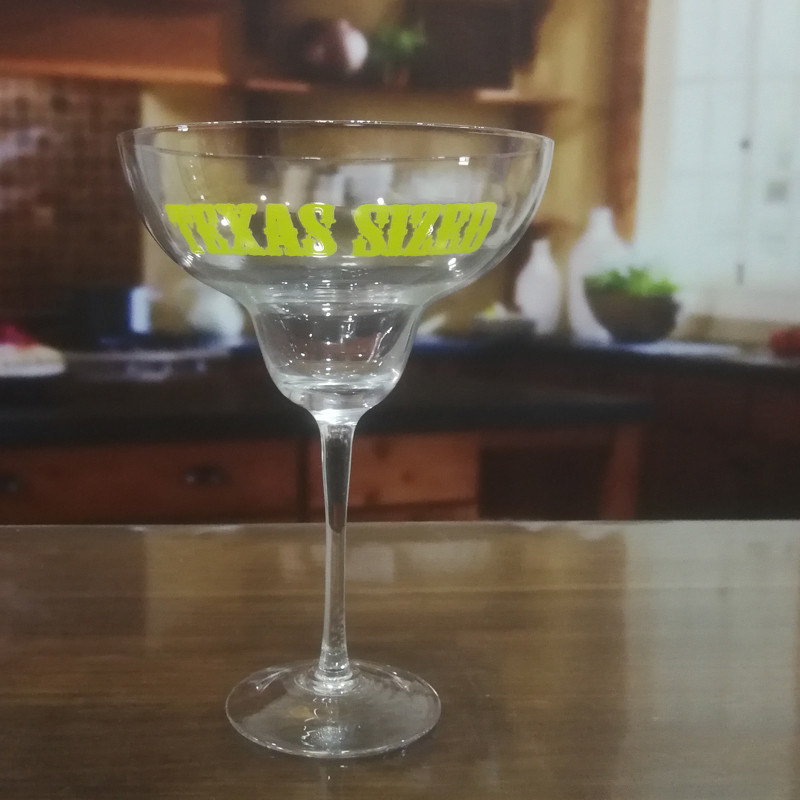 गुणवत्ता LFGB 850ml Margarita Giant Crystal Cocktail Glasses फैक्टरी