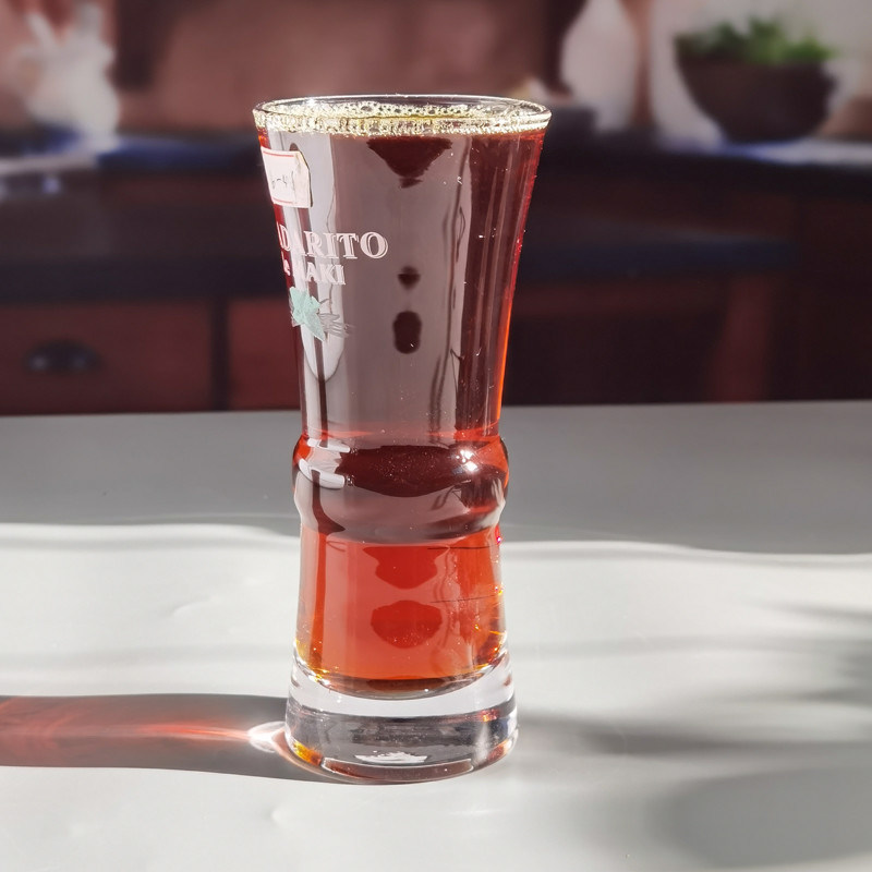 गुणवत्ता Highball Drinking Cocktail Crystal Glasses Handblown With Color Logo फैक्टरी