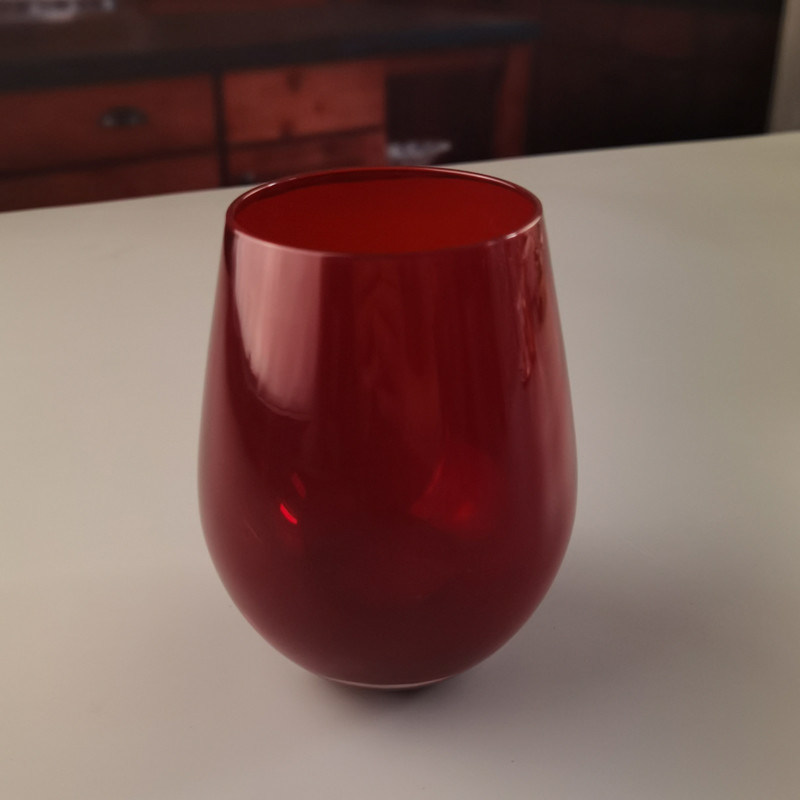 गुणवत्ता Lead Free Stemless Crystal Wine Glass Handblown 550ml फैक्टरी