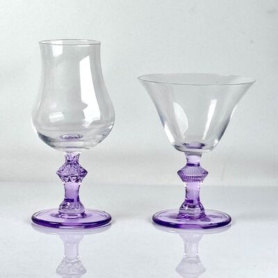 गुणवत्ता 4‑Pack Vintage Purple Stem Wine Glasses, Assorted Shapes Clear Cup with Decorative Purple Stem, Handblown Glass Goblets for Wedding Party Home Tabletop Decoration फैक्टरी