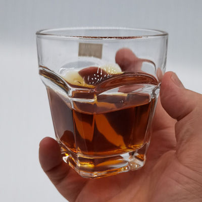 गुणवत्ता Transparent Square Bottom 10 Oz Whiskey Glasses For Home फैक्टरी