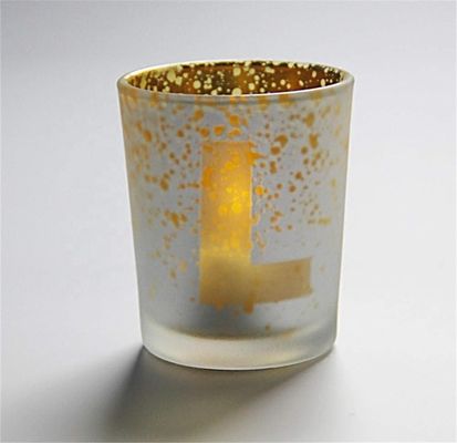 गुणवत्ता Electroplated Matte Glass Candle Holders With Morden Pattern फैक्टरी