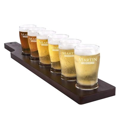 गुणवत्ता Handmade 5oz Craft Beer Tasting Kit , Craft Beer Glasses Set With Wooden Paddle फैक्टरी
