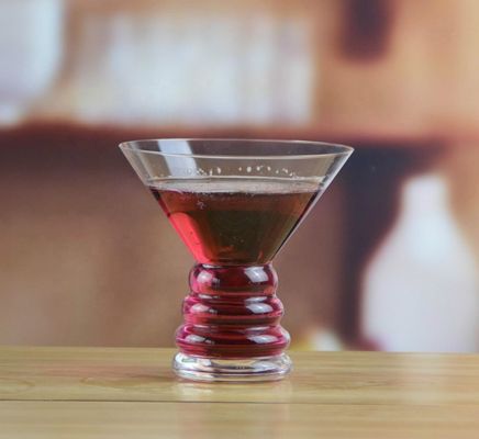 गुणवत्ता 320ml Handblown Customize Craft Beer Glasses फैक्टरी