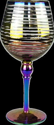 गुणवत्ता Laser Circles Pattern Iridescent Crystal Wine Glass With Pearl Stem फैक्टरी