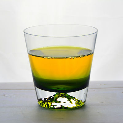 गुणवत्ता Heavy Base Transparent Handmade Whiskey Glass For Party फैक्टरी