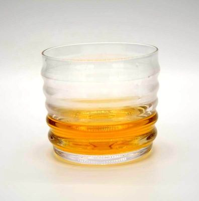 गुणवत्ता Anti Skidding Handmade Whiskey Glass With Wave Pattern फैक्टरी