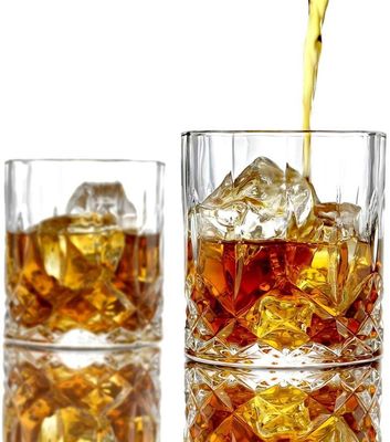 गुणवत्ता Old Fashioned Lead Free Embossed 10 Oz Whiskey Glasses , Whiskey Tasting Glasses फैक्टरी
