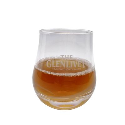 गुणवत्ता Old Fashioned Round Handmade Whiskey Glass With Heavey Base फैक्टरी