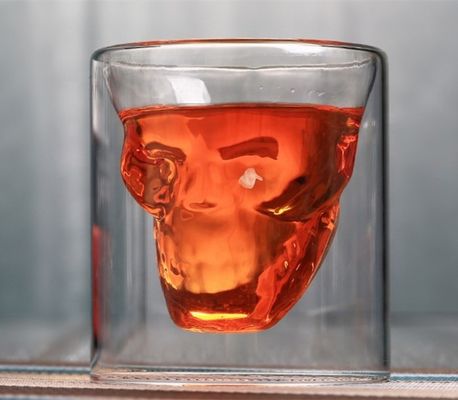 गुणवत्ता Skull Shaped Double Wall 2.5oz Old Fashioned Whiskey Tumbler फैक्टरी