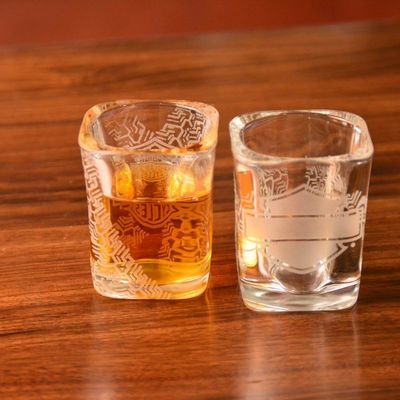 गुणवत्ता Brands Logo Square Shot Glasses , Wedding Shot Glasses For Sprit Drinking फैक्टरी