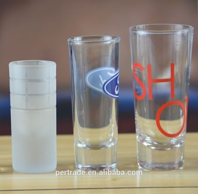 गुणवत्ता High White Glass Customized Color Logo Tequila Shot Glass , Crystal Shot Glasses फैक्टरी