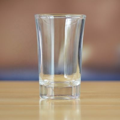 गुणवत्ता Logo Printed Clear  Unique Shot Glasses With Color Decal फैक्टरी