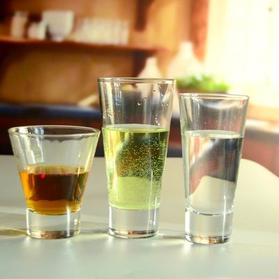 गुणवत्ता Thick Bottom Heavy Duty Crystal Highball Tumblers फैक्टरी