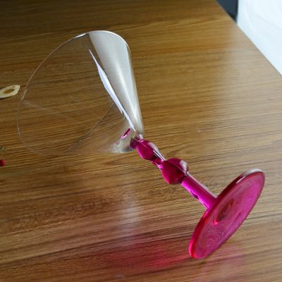 गुणवत्ता Pink Color  Flamingo Shaped Stem Cocktail Crystal Glasses फैक्टरी