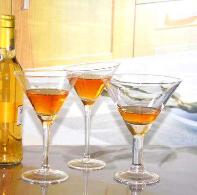 गुणवत्ता Unique Customization Thick Stem Crystal Cocktail Glasses फैक्टरी