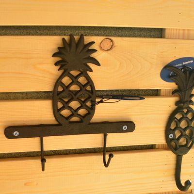 गुणवत्ता Pineapple Vintage Wall Mounted Key Hanger  Cast Iron Crafts फैक्टरी