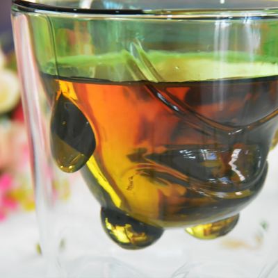 गुणवत्ता Green Borosilicate Double Layer Colored Drinking Glasses फैक्टरी