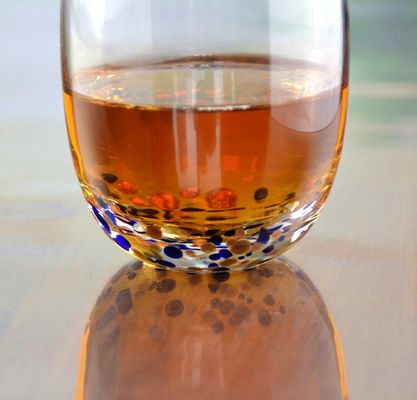 गुणवत्ता Red Stars Bottomed Creative Macadam Tumbler Drinking Glasses फैक्टरी