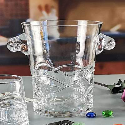 गुणवत्ता Unique Handmade Whiskey Glass With Inlaid Eyes Design फैक्टरी