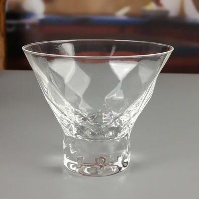 गुणवत्ता Lead Free Crystal Cocktail Glasses With Optical Diamonds Design फैक्टरी
