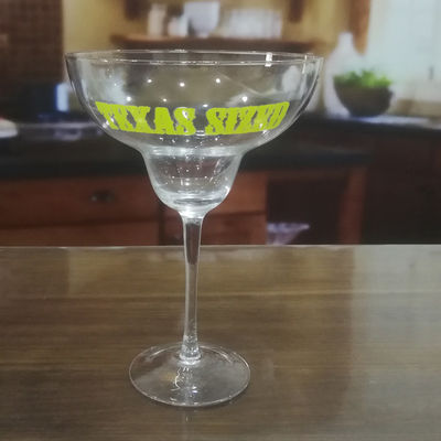 गुणवत्ता LFGB 850ml Margarita Giant Crystal Cocktail Glasses फैक्टरी