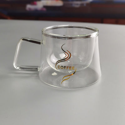 गुणवत्ता 200ml Borosilicate Double Layer Glass Coffee Mug With Golden Logo फैक्टरी